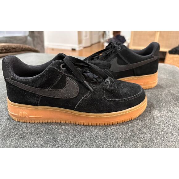 Nike Air Force 1 Suede Black Gum Size 8.5 Womens 7 Mens EUC Suede Upper - Picture 7 of 13